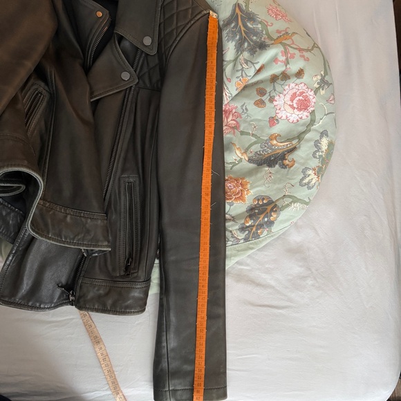 Leather Jacket - Picture 8 of 11